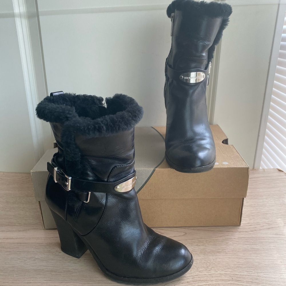Michael Kors Boots Women - SZ 6 - Picture 3 of 15